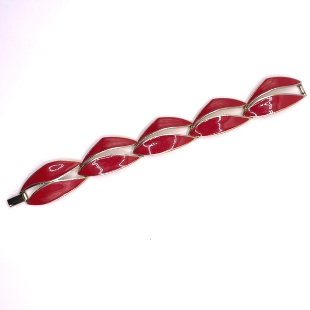 Trifari Signed Vintage Red Enamel Link Bracelet - Picture 12 of 13